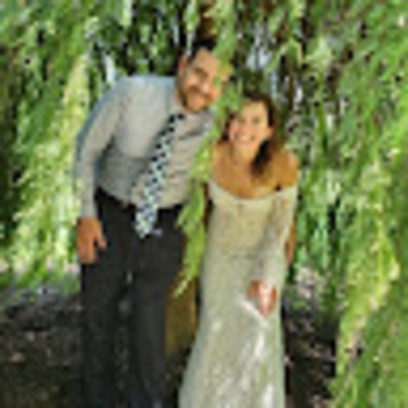 Meet your Posher, Cassandra - Picture 1 of 1